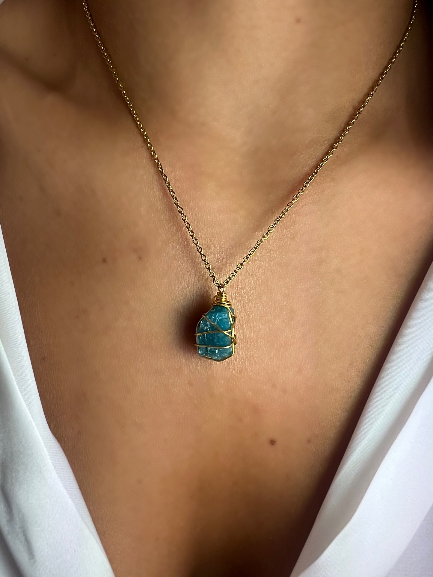 Collier fin en Pierre