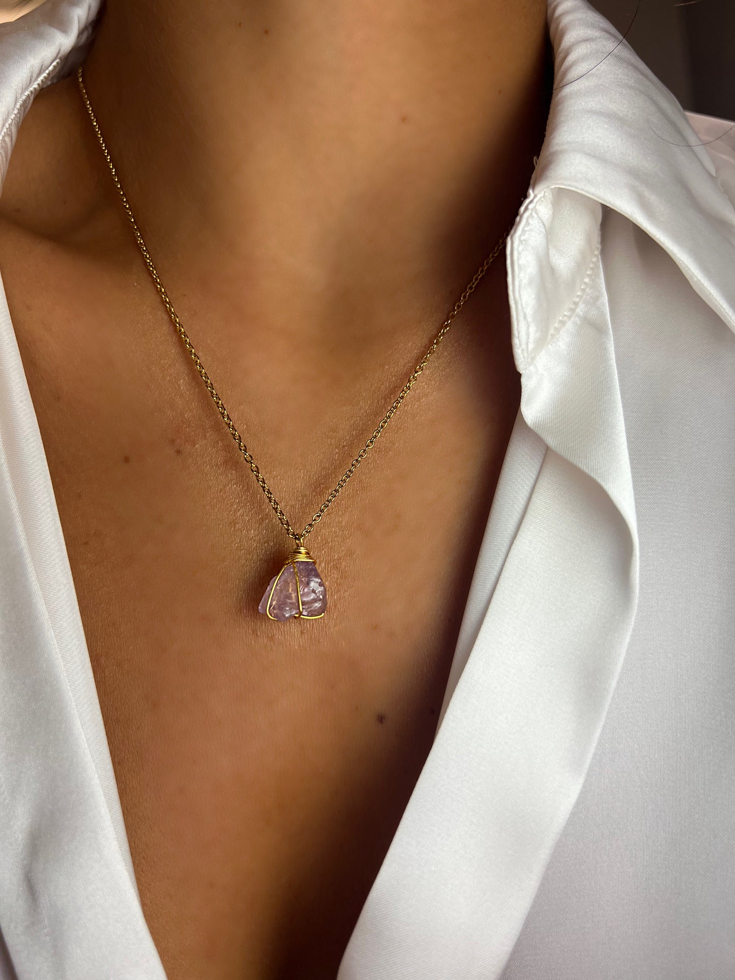 Collier fin en Pierre