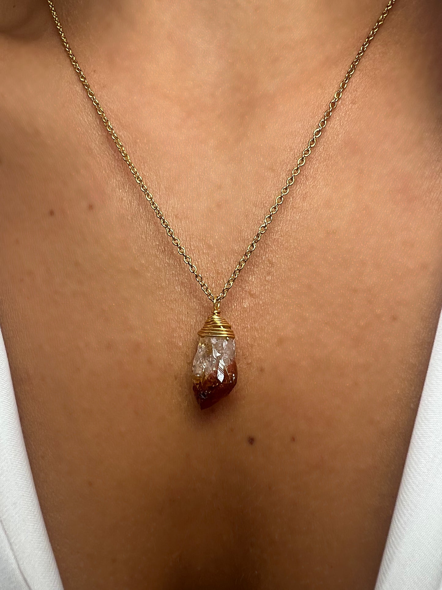 Collier fin en Pierre