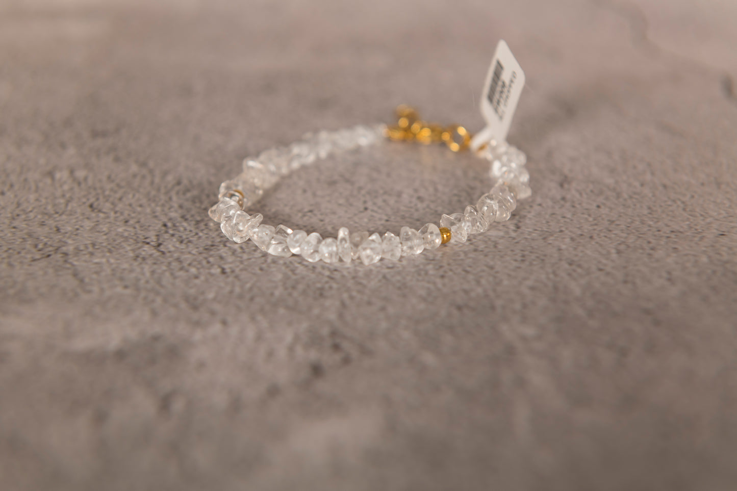 Bracelet de pierres taillées