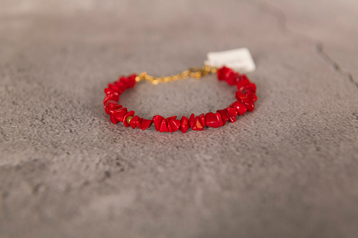 Bracelet de pierres taillées
